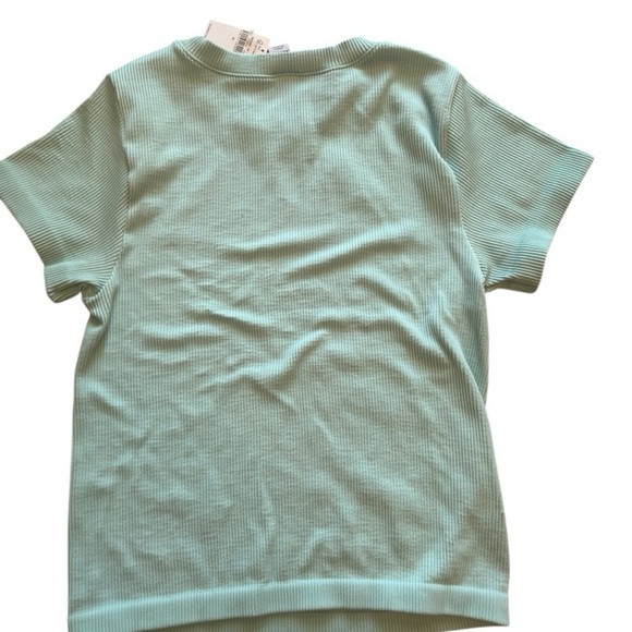 NWT Old Navy Seamless Top in Light Blue Size Extra Large (XL) - Picture 5 of 6
